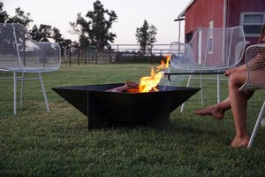 Steel 'Polygon' Fire Pit