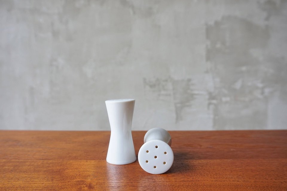 LaGardo Tackett Style Shakers.