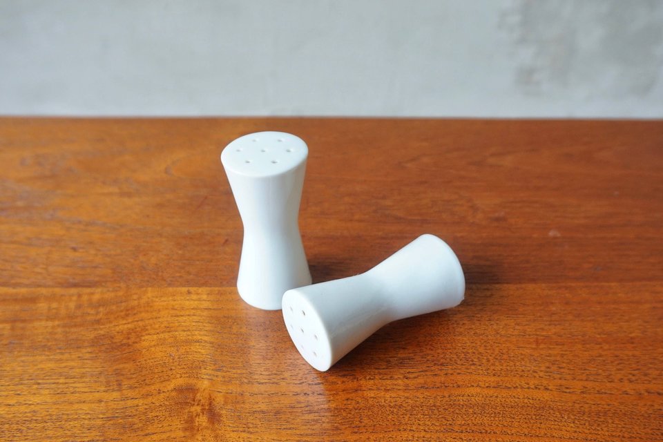 LaGardo Tackett Style Shakers.